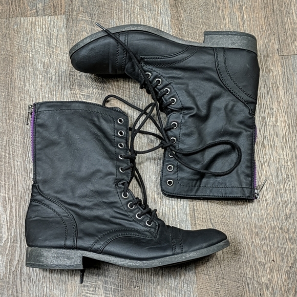 SM New York Shoes - SM New York Black Moto Tie Up Boots